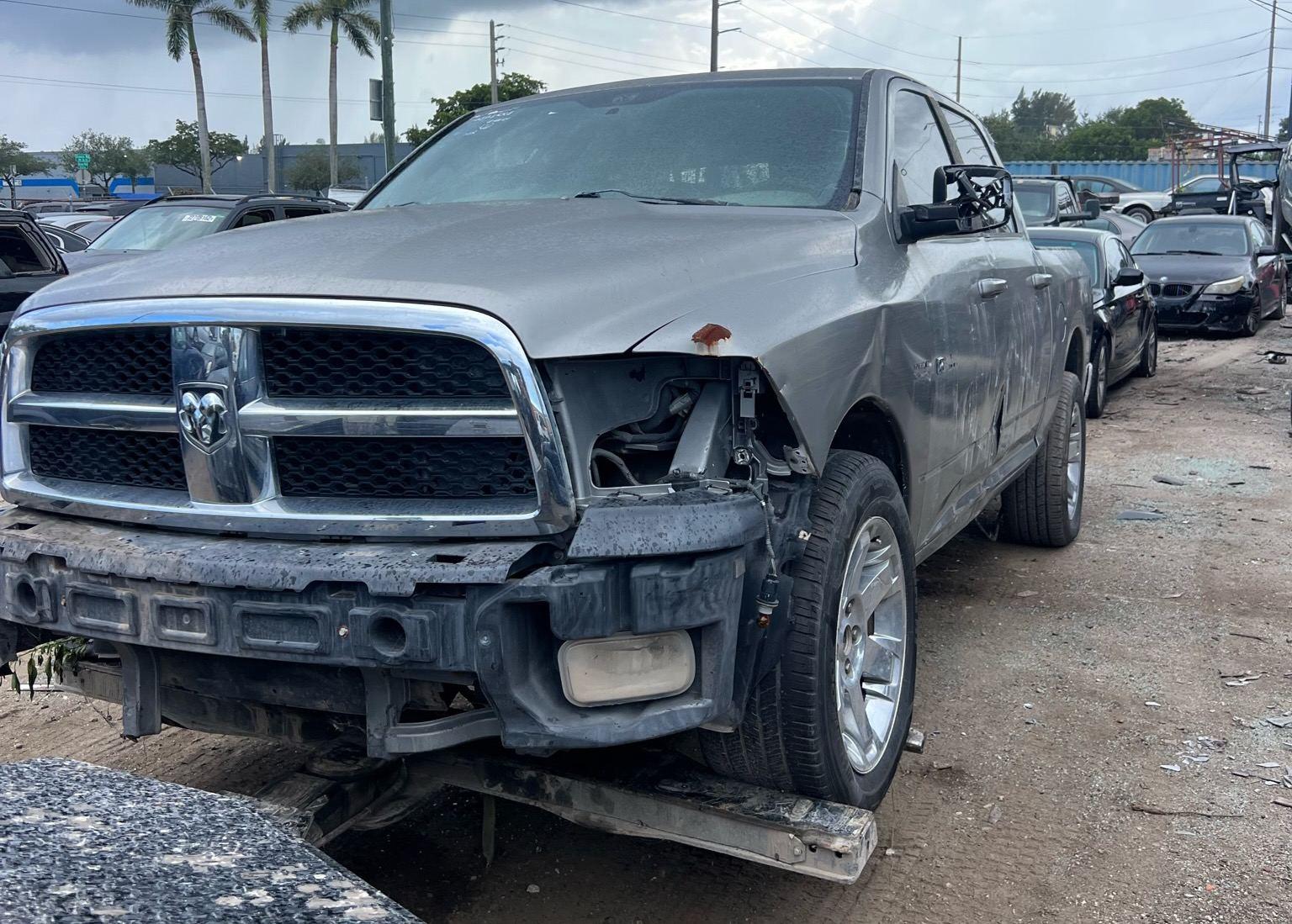 Junk trucks removal in South Florida.