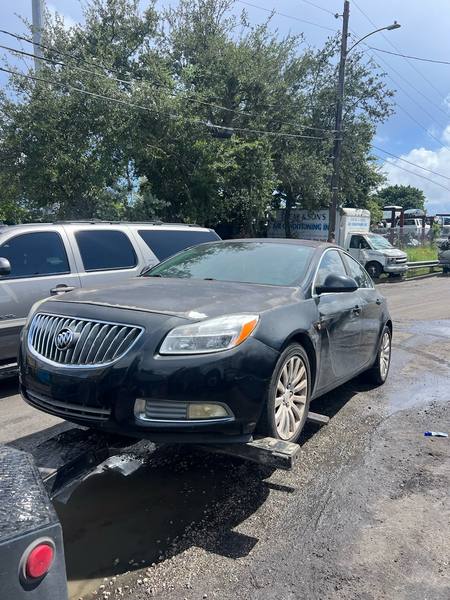 Buick en una grúa en Boca Raton.