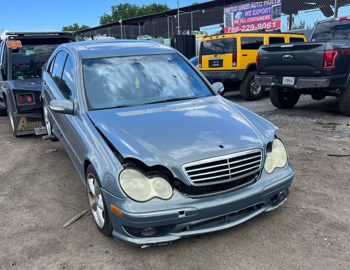 Junk car sale transaction in South Florida