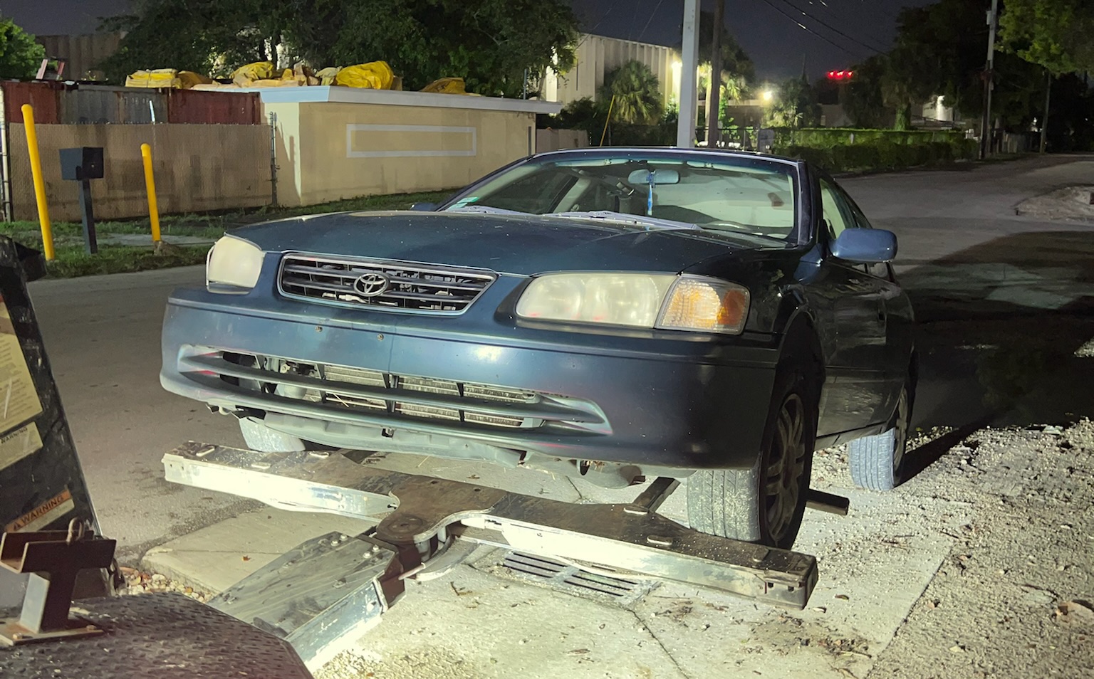 Convenient cash for junk cars in South Miami, FL with Instant Money Junk Cars